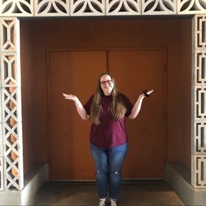 Meet your Posher, Emily